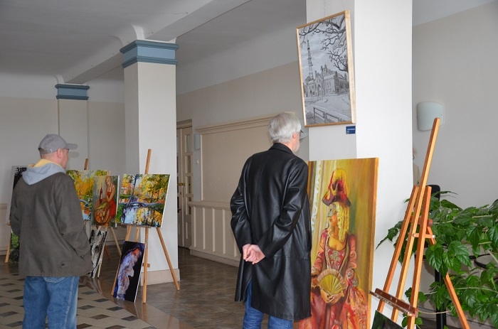 Mākslas izstādes “Tēriņu ielas mistērijas” atklāšana,12.04.2013.