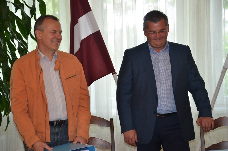 Ūdenssaimniecības infrastruktūras attīstības projekta līgumu slēgšana, 02.07.2014.