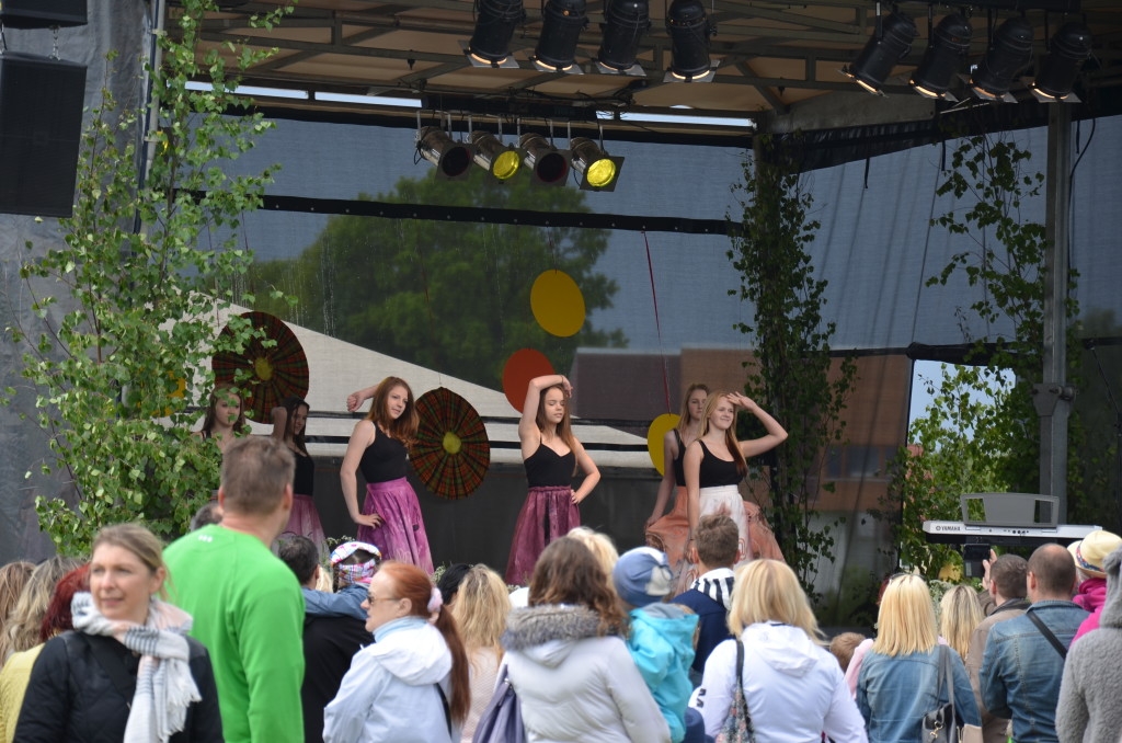 Bērnu un jauniešu svētki “Ar vasaru saujā”, 31.05.2015.