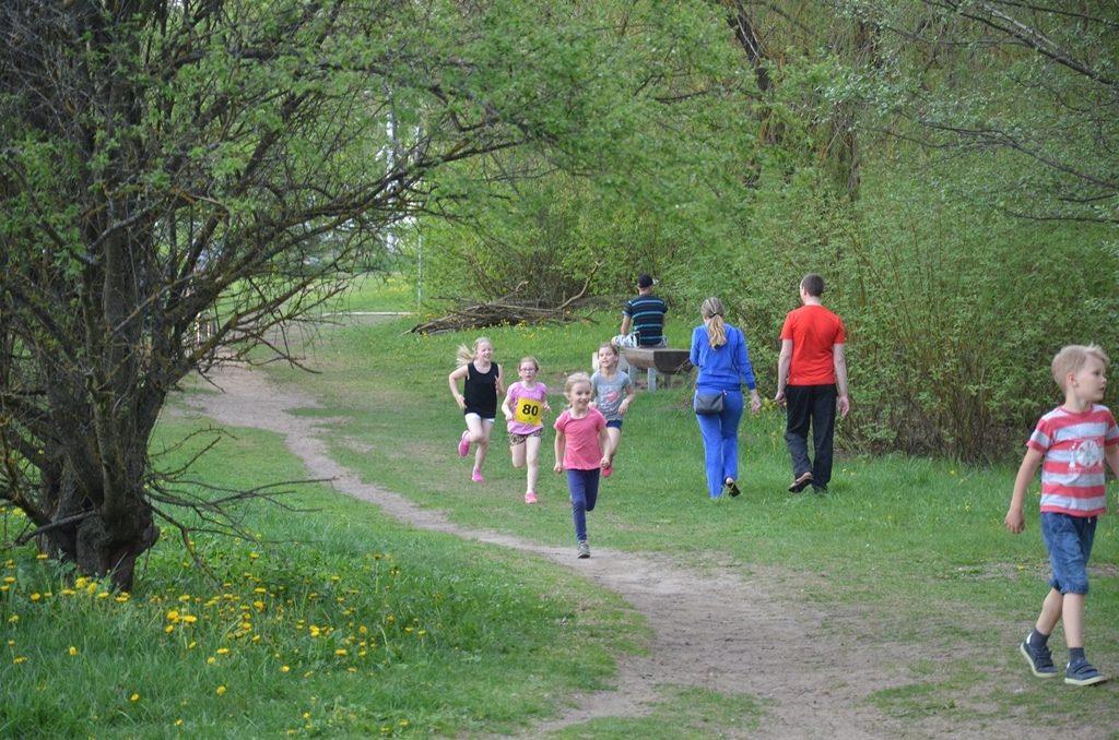 Pavasara kross “Skrējiens apkārt Pavasara dīķim” 5.posms 10.05.2016.