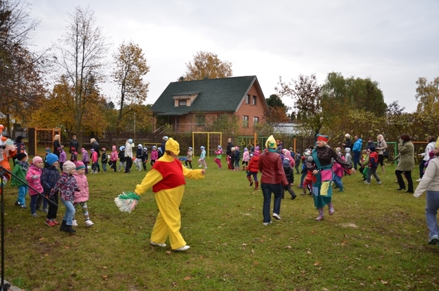 Novada pirmsskolas izglītības iestādes vienojas sportā, 17.10.2013.