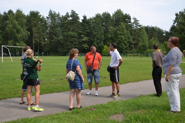 Mārupes Domes deputāti apseko novada sporta bāzes un laukumus, 07.08.2013.