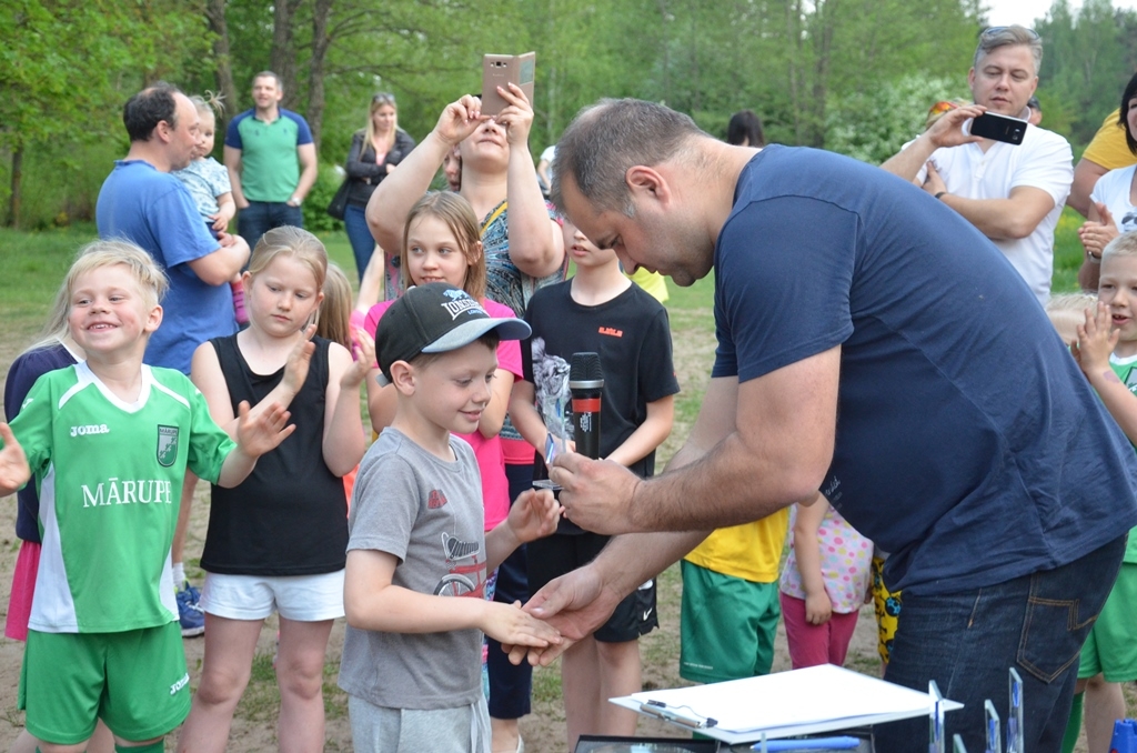 Pavasara kross “Skrējiens apkārt Pavasara dīķim” 5.posms 10.05.2016.