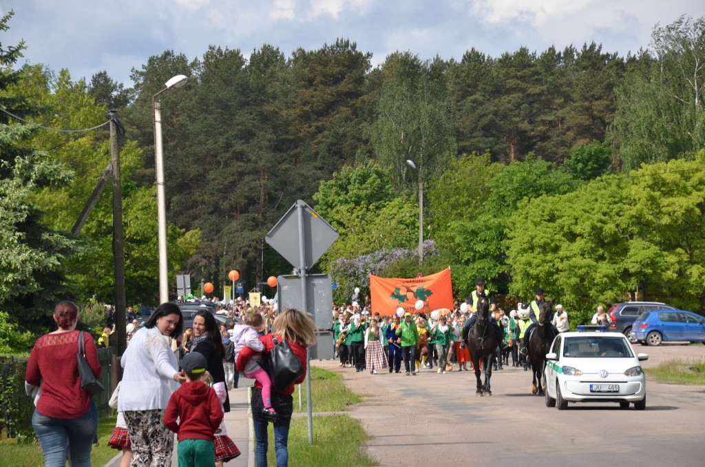 Bērnu un jauniešu svētki “Ar vasaru saujā”, 31.05.2015.