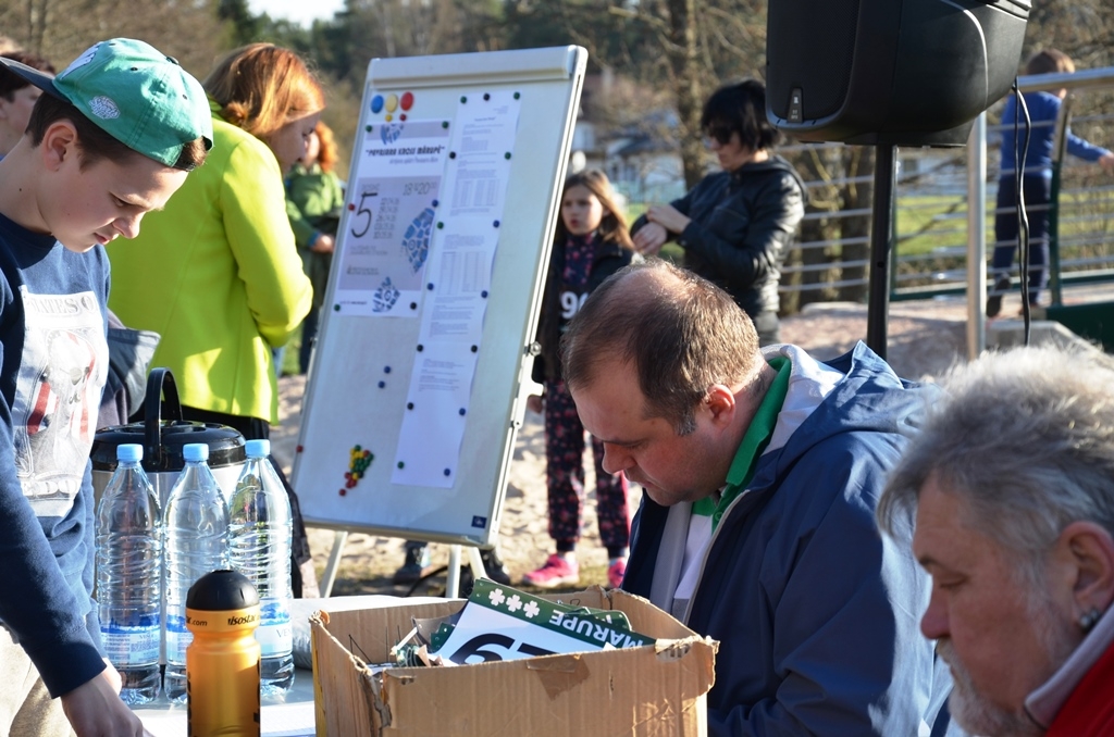 Pavasara krosa “Skrējiens apkārt Pavasara dīķim” 1.posms 12.04.2016.