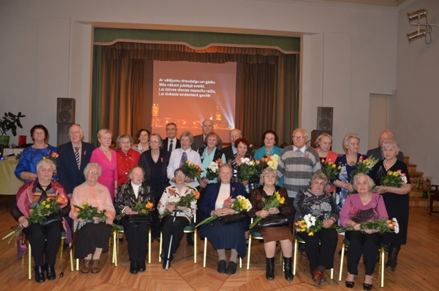 Dome sveic seniorus apaļajās jubilejās, 12.11.2014.
