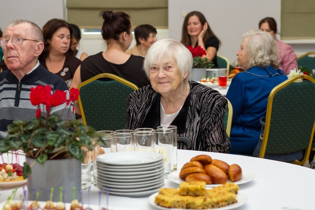 Senioru godināšana