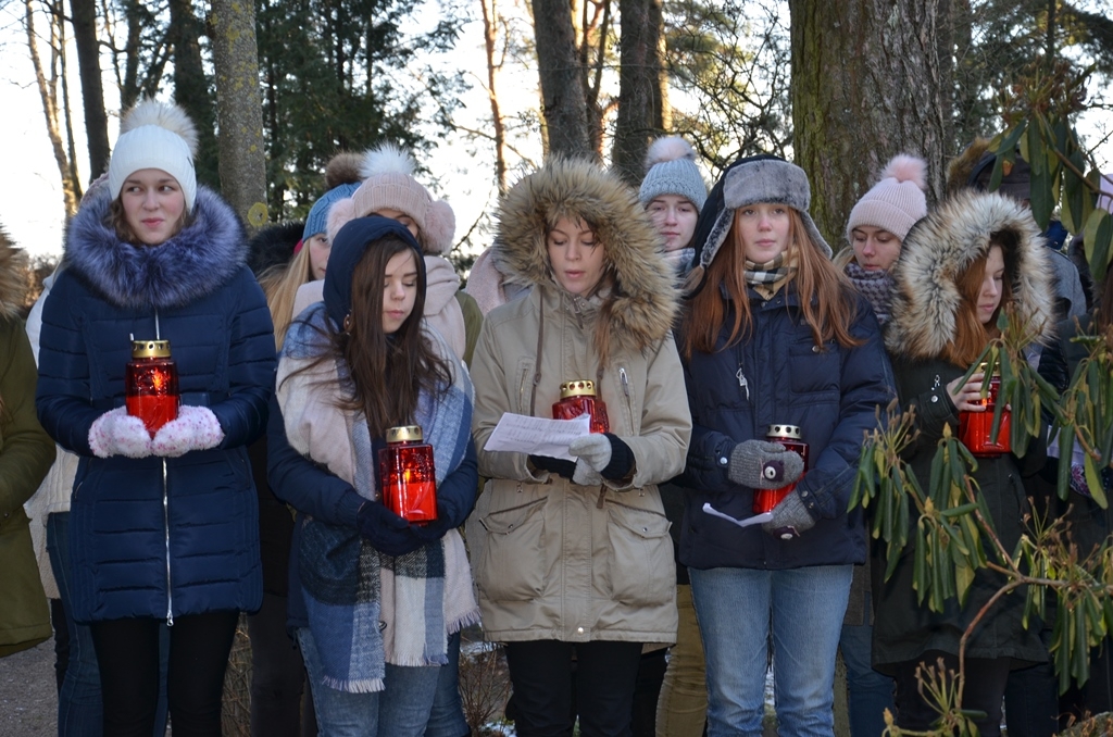 barikāžu upuru piemiņas brīdis