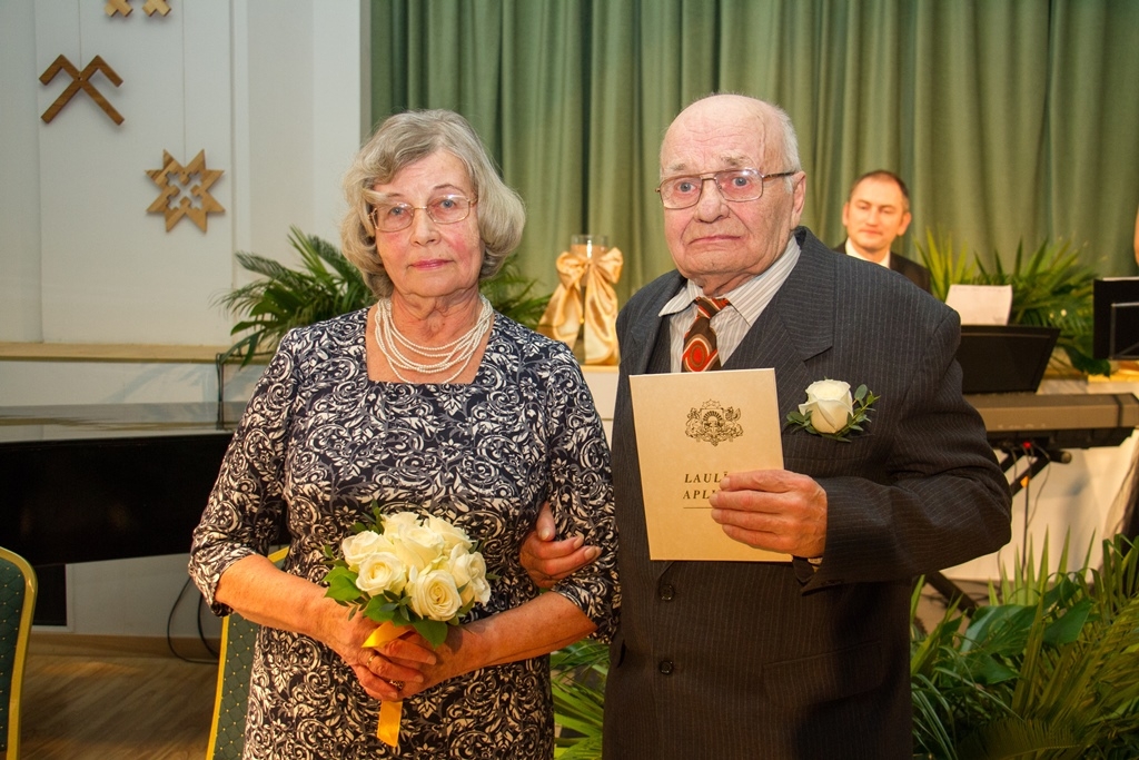  Zelta kāzu pāri