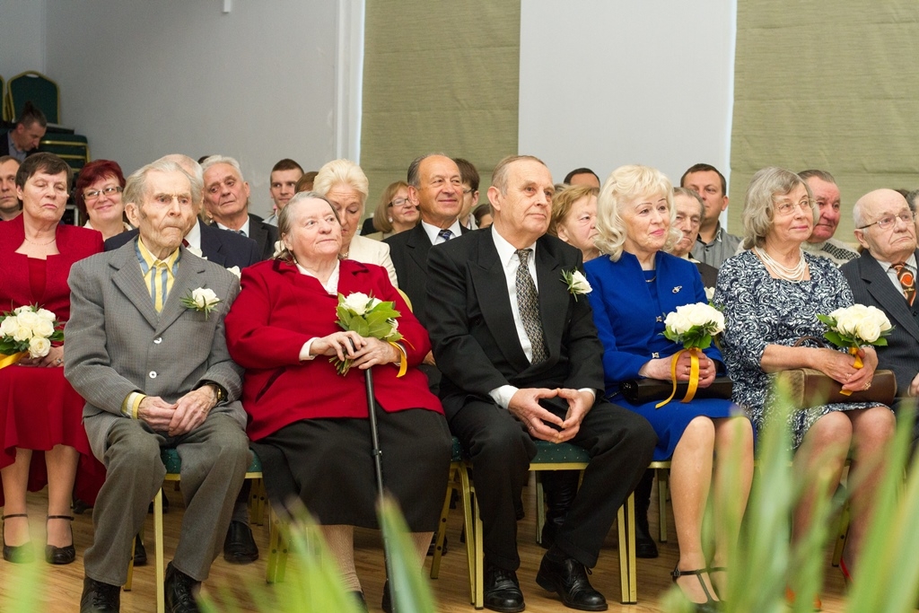  Zelta kāzu pāri