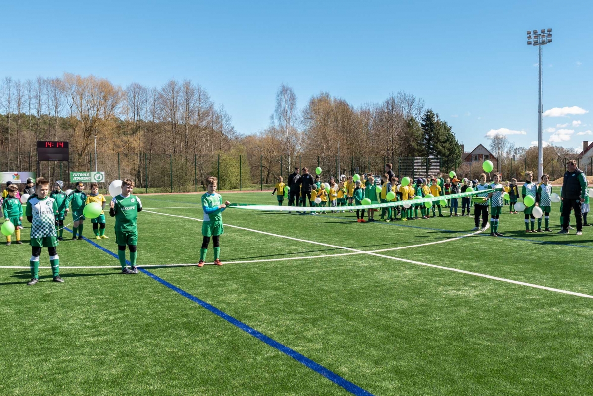 Jaunmārupes pamatskolas stadiona atklāšana, foto: L.Līvzinieks 21.04.2018.