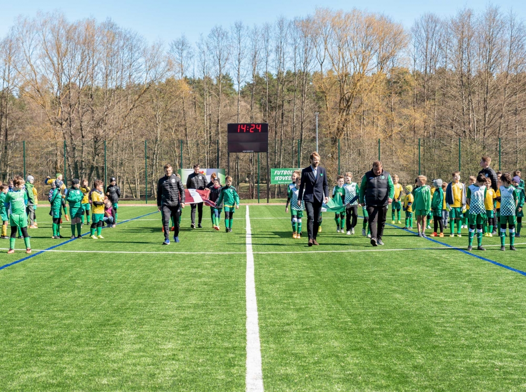 Jaunmārupes pamatskolas stadiona atklāšana, foto: L.Līvzinieks 21.04.2018.