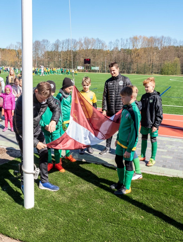 Jaunmārupes pamatskolas stadiona atklāšana, foto: L.Līvzinieks 21.04.2018.