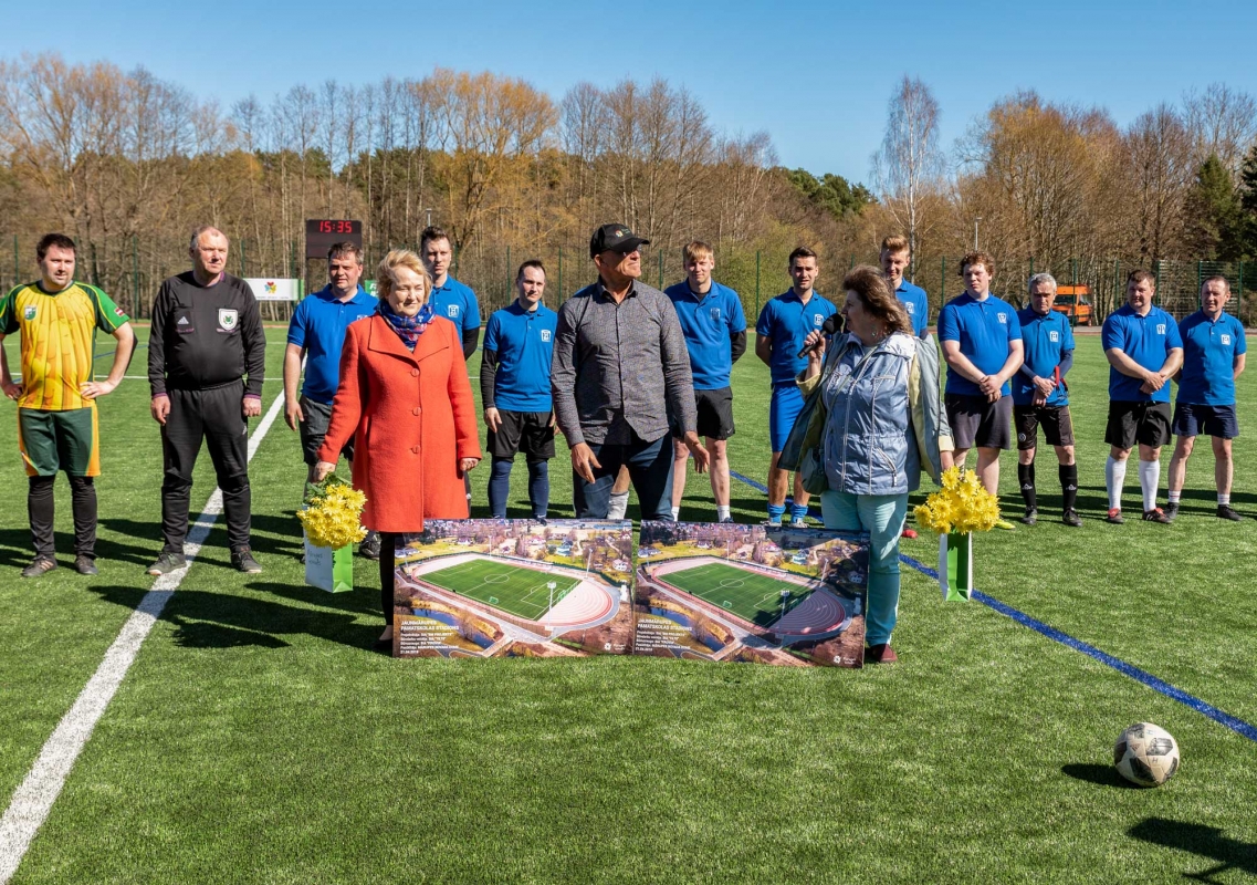 Jaunmārupes pamatskolas stadiona atklāšana, foto: L.Līvzinieks 21.04.2018.