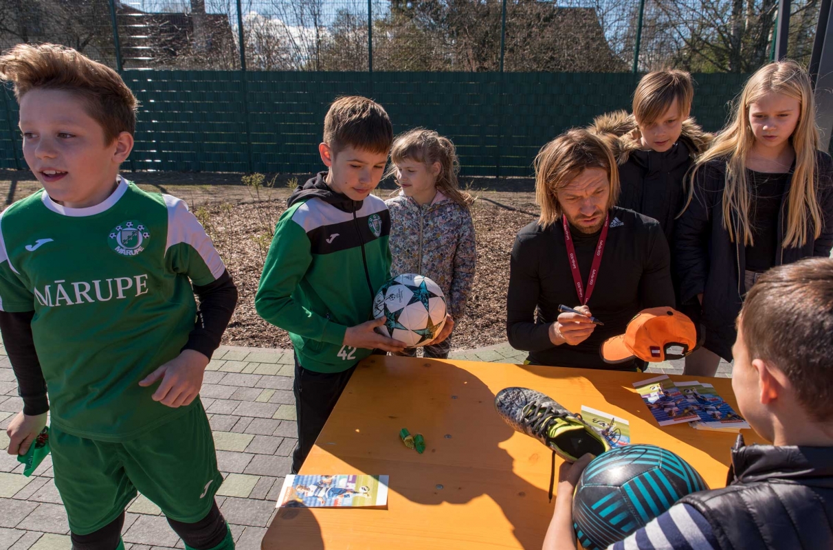 Jaunmārupes pamatskolas stadiona atklāšana, foto: L.Līvzinieks 21.04.2018.