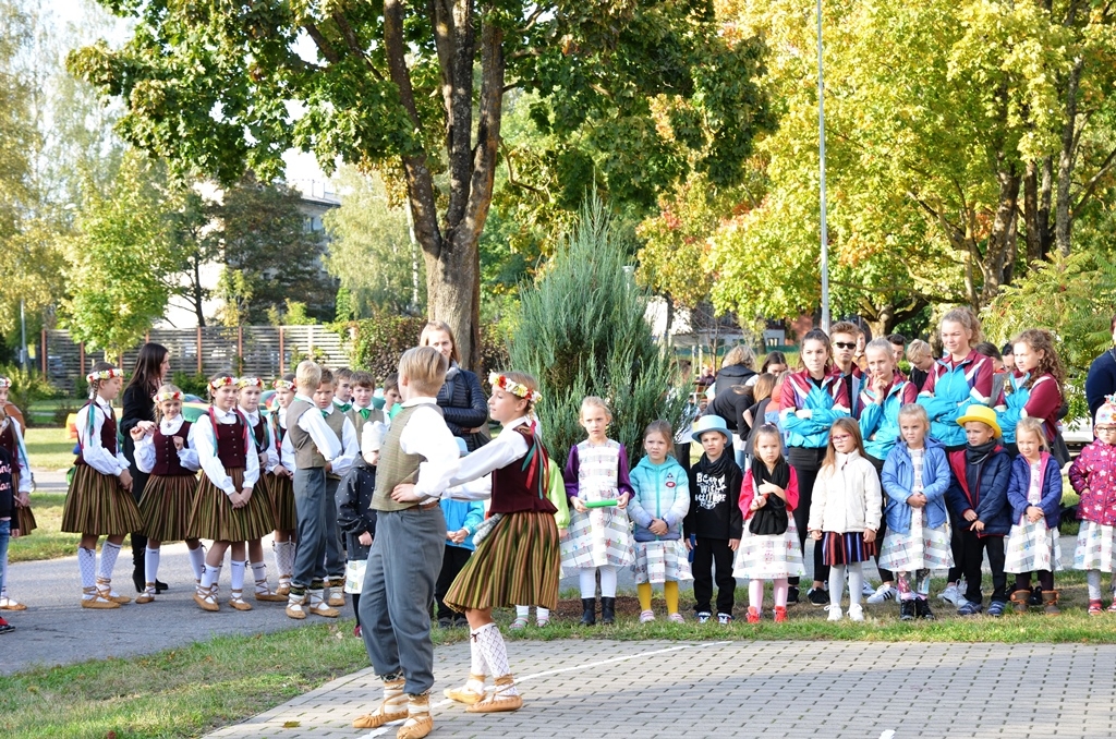 Dienas centra “Tīraine” 10 gadu jubilejas svinības, 01.10.2018.