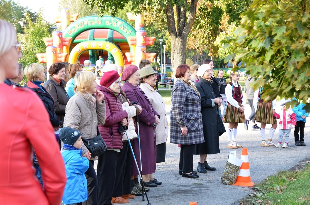 Dienas centra “Tīraine” 10 gadu jubilejas svinības, 01.10.2018.