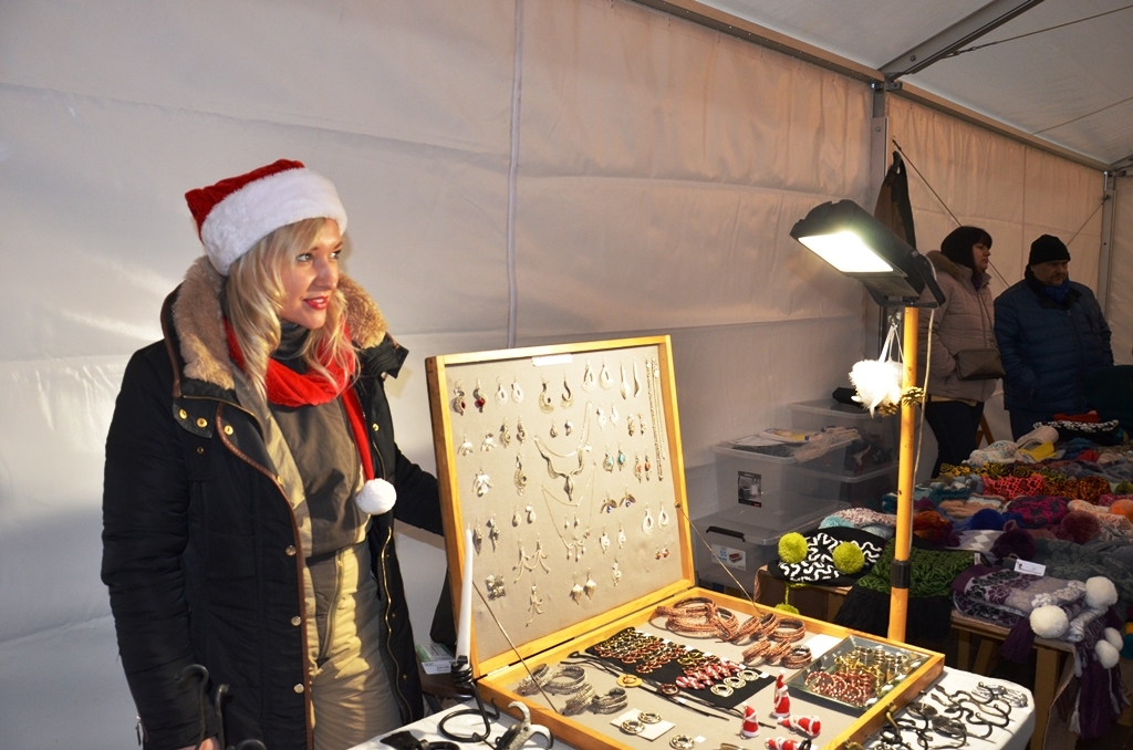 Ziemassvētku tirdziņš un Baltās adventes koncerts, 16.12.2018.