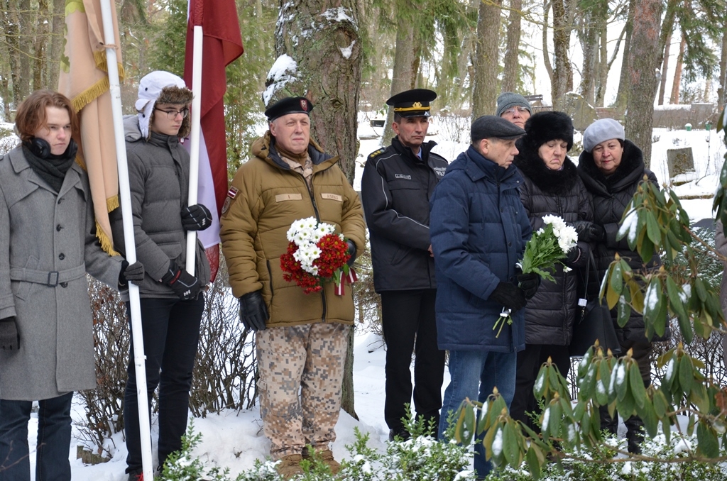 Barikāžu laika upuru piemiņas brīdis Mārupes kapos, 16.01.2019.