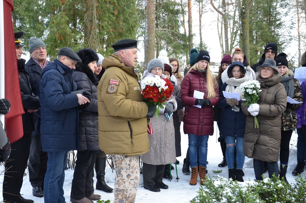 Barikāžu laika upuru piemiņas brīdis Mārupes kapos, 16.01.2019.