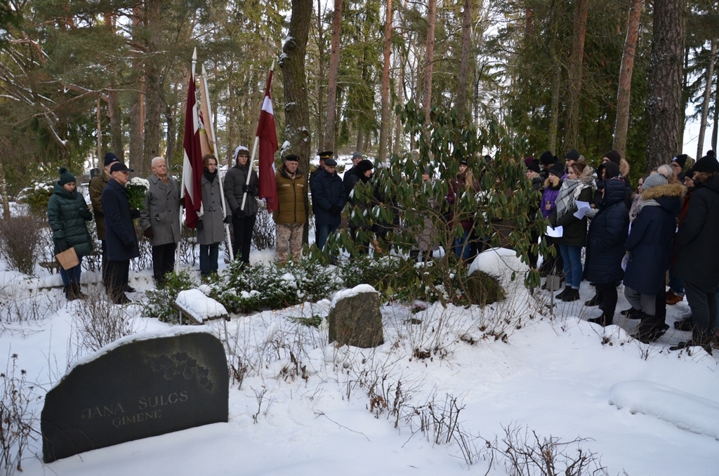 Barikāžu laika upuru piemiņas brīdis Mārupes kapos, 16.01.2019.