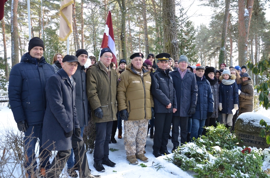 Barikāžu laika upuru piemiņas brīdis Mārupes kapos, 16.01.2019.