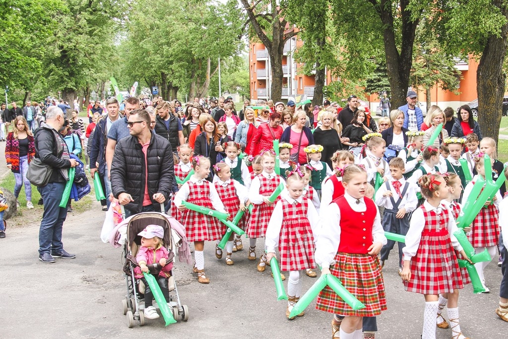 Bērnu un jauniešu svētki "Ar vasaru saujā", 26.05.2019.