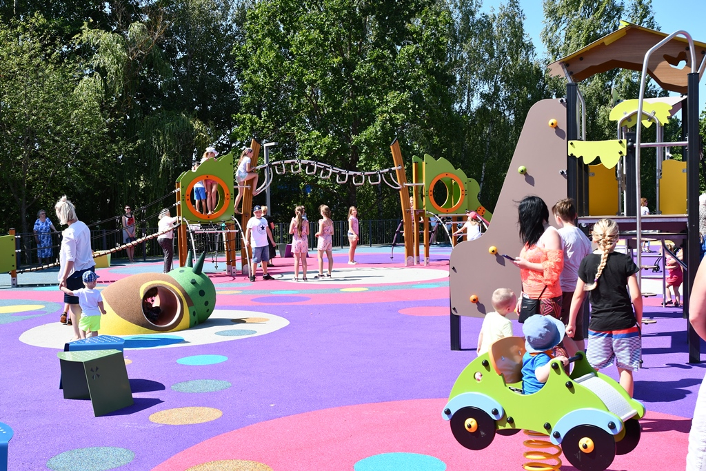 Bērnu rotaļu laukuma "Ūdensrozes" atklāšana Jaunmārupē, 25.07.2019.