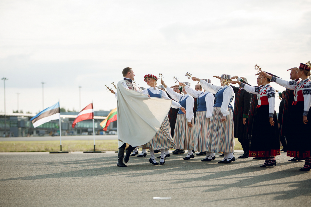 Baltijas ceļam 30, Gatves deja uz lidostas skrejceļa, 23.08.2019