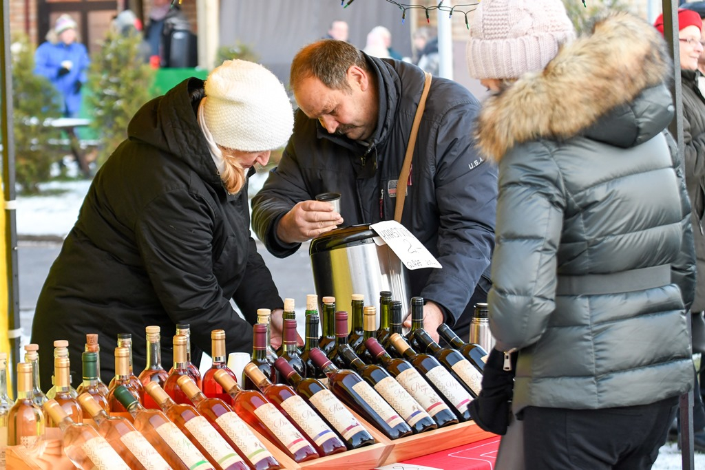 Mārupes novada Ziemassvētku tirdziņš un Svētku egles iedegšana, 01.12.2019.