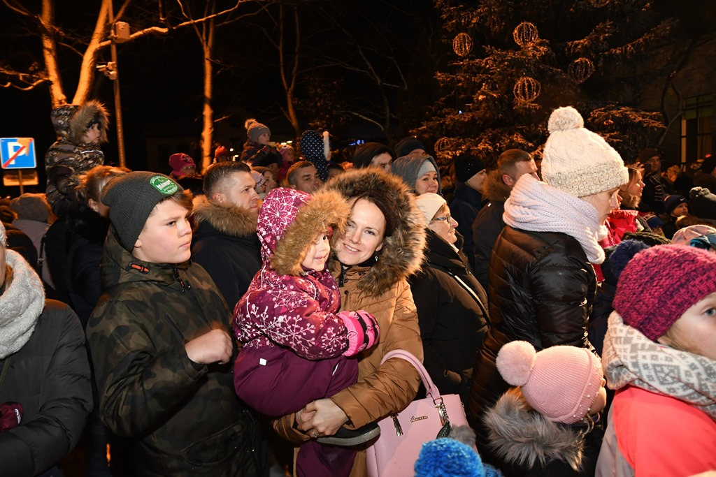 Mārupes novada Ziemassvētku tirdziņš un Svētku egles iedegšana, 01.12.2019.