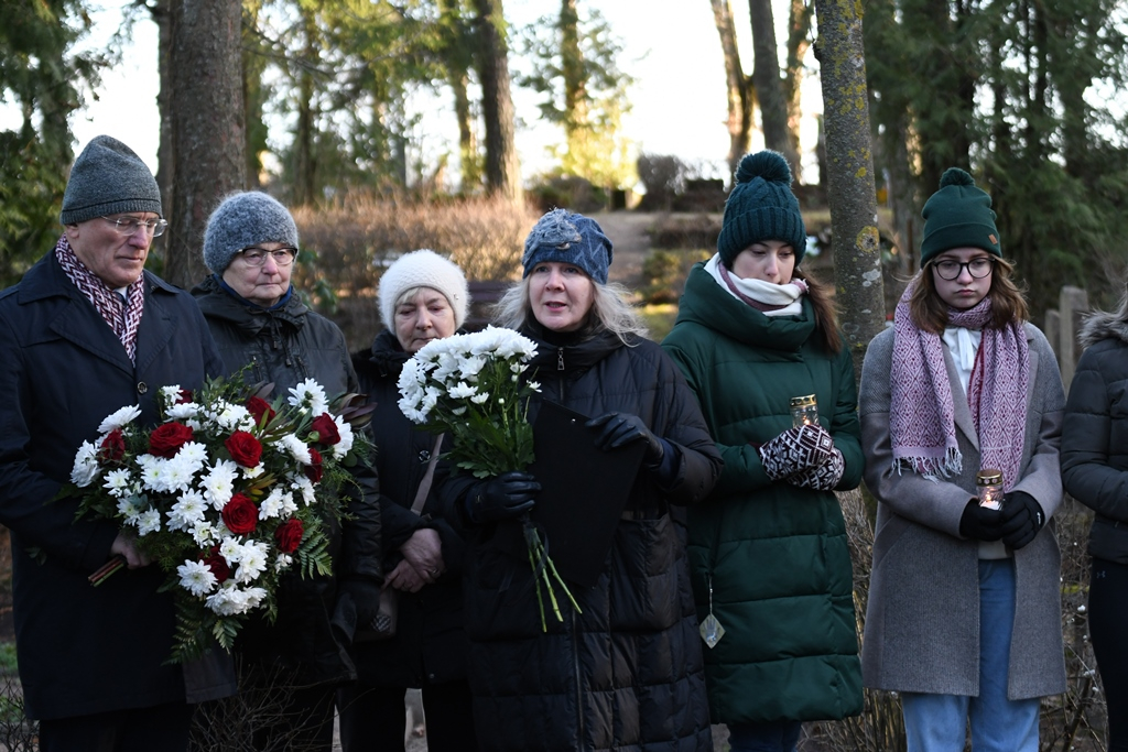 Barikāžu atceres dienai veltīts piemiņas brīdis Mārupes kapos, 16.01.2020.