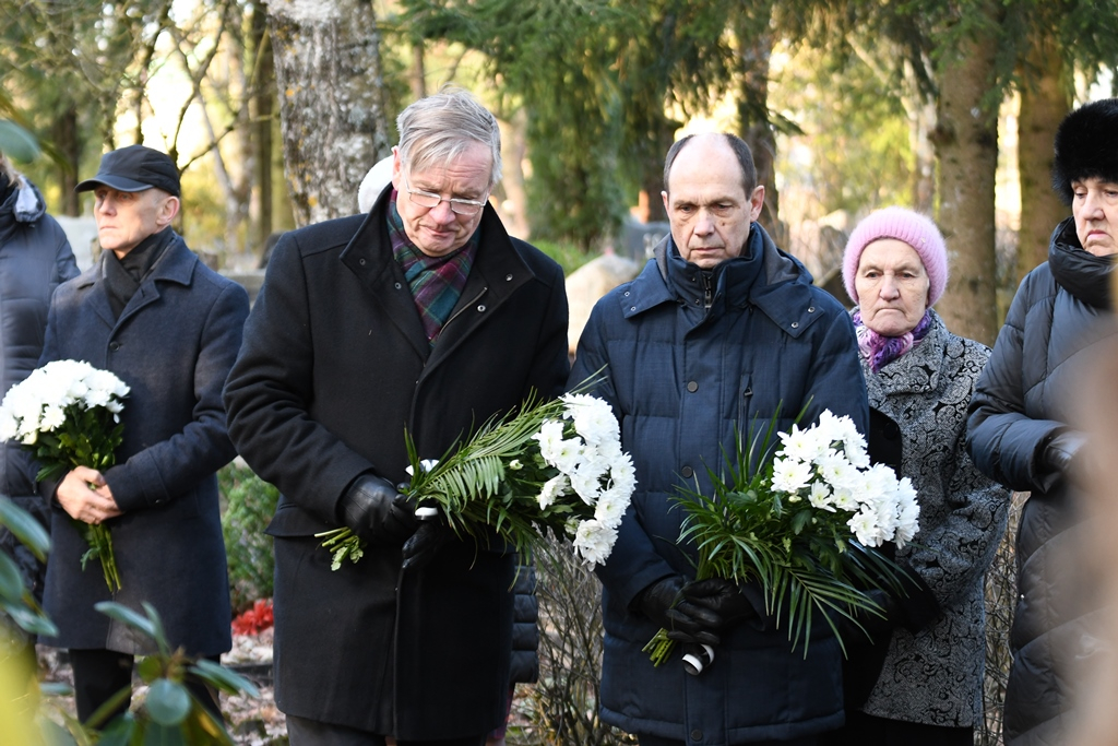 Barikāžu atceres dienai veltīts piemiņas brīdis Mārupes kapos, 16.01.2020.