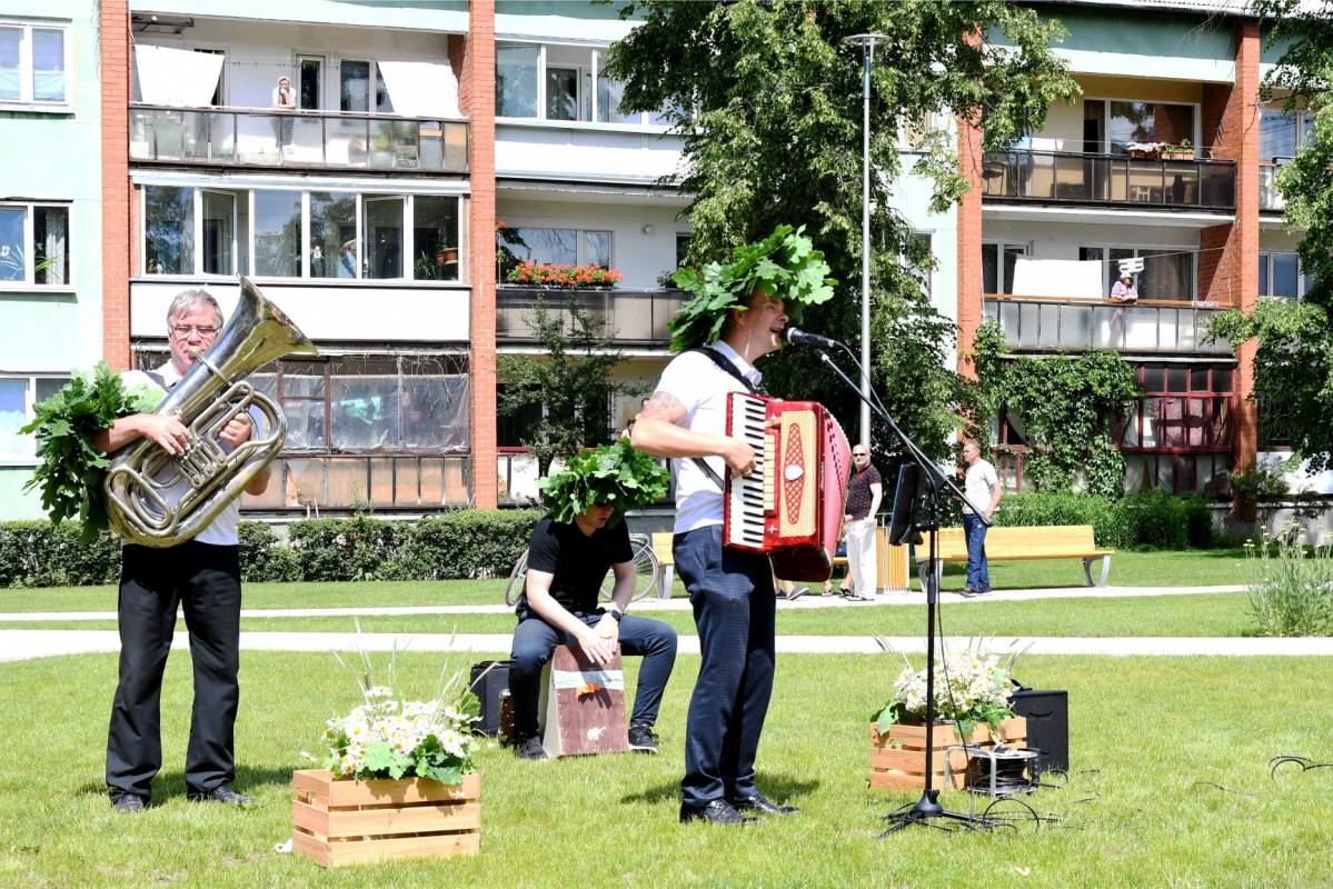 Pagalmkoncerts Tīrainē - "Ieskandinām Līgo" - 22.06.2020.