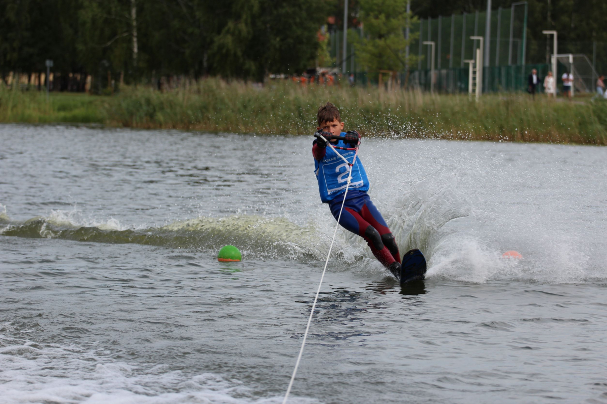 ŪDENSSLĒPOŠANAS SACENSĪBĀS “AQUA SPORTS ŪDENSSLĒPOŠANAS SVĒTKI BĒRNIEM 2021” PIŅĶOS STARTĒJUŠI 34 JAUNIE ŪDENSSLĒPOTĀJI