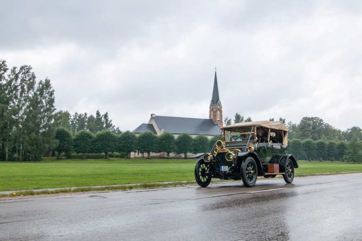 Starptautiskais seno spēkratu salidojums “Retro Jūrmala Piņķos” (28.08.2021.)