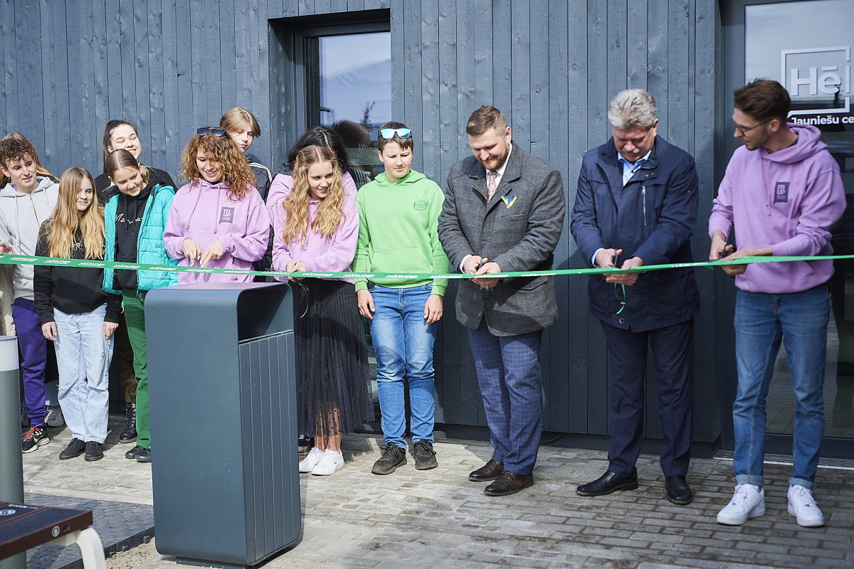 Jauniešu centra "Hēlijs" atklāšana (29.04.2022.)