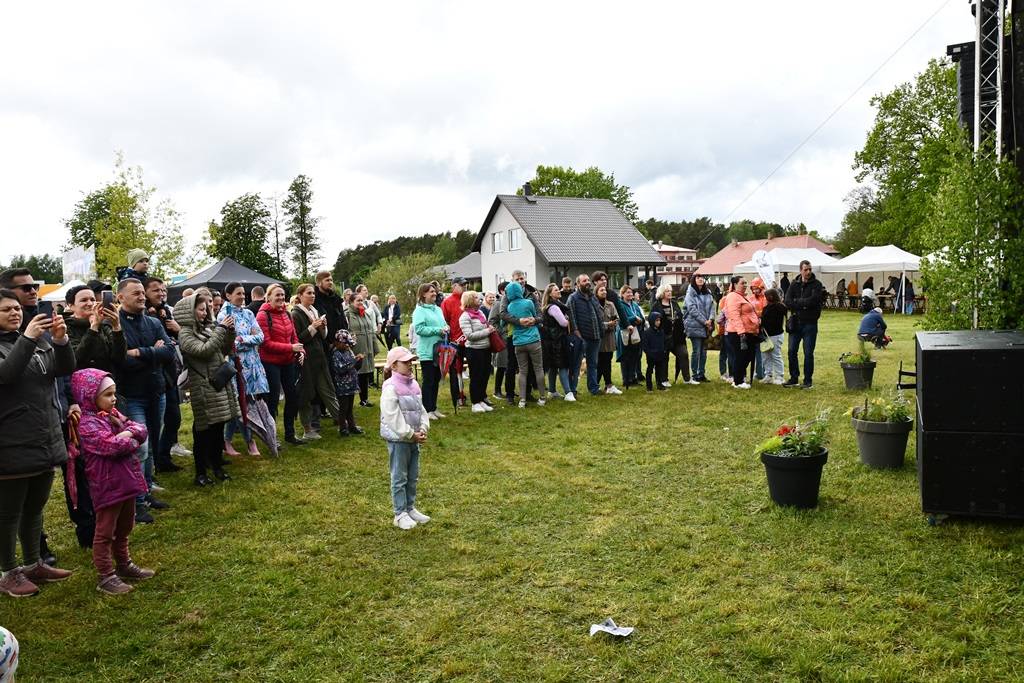 Bērnu un jauniešu svētki "Ar vasaru saujā"