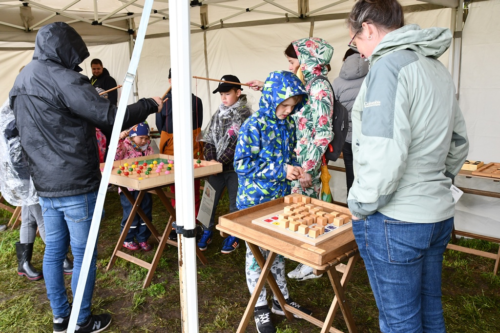 Bērnu un jauniešu svētki "Ar vasaru saujā"