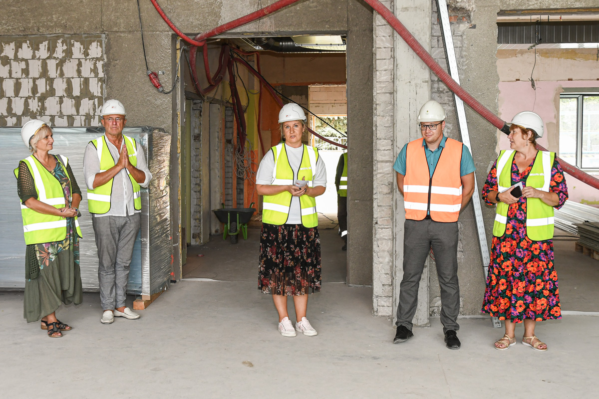 Nosvinēti Mārupes Mūzikas un mākslas skolas pārbūves spāru svētki, 19.08.2022.