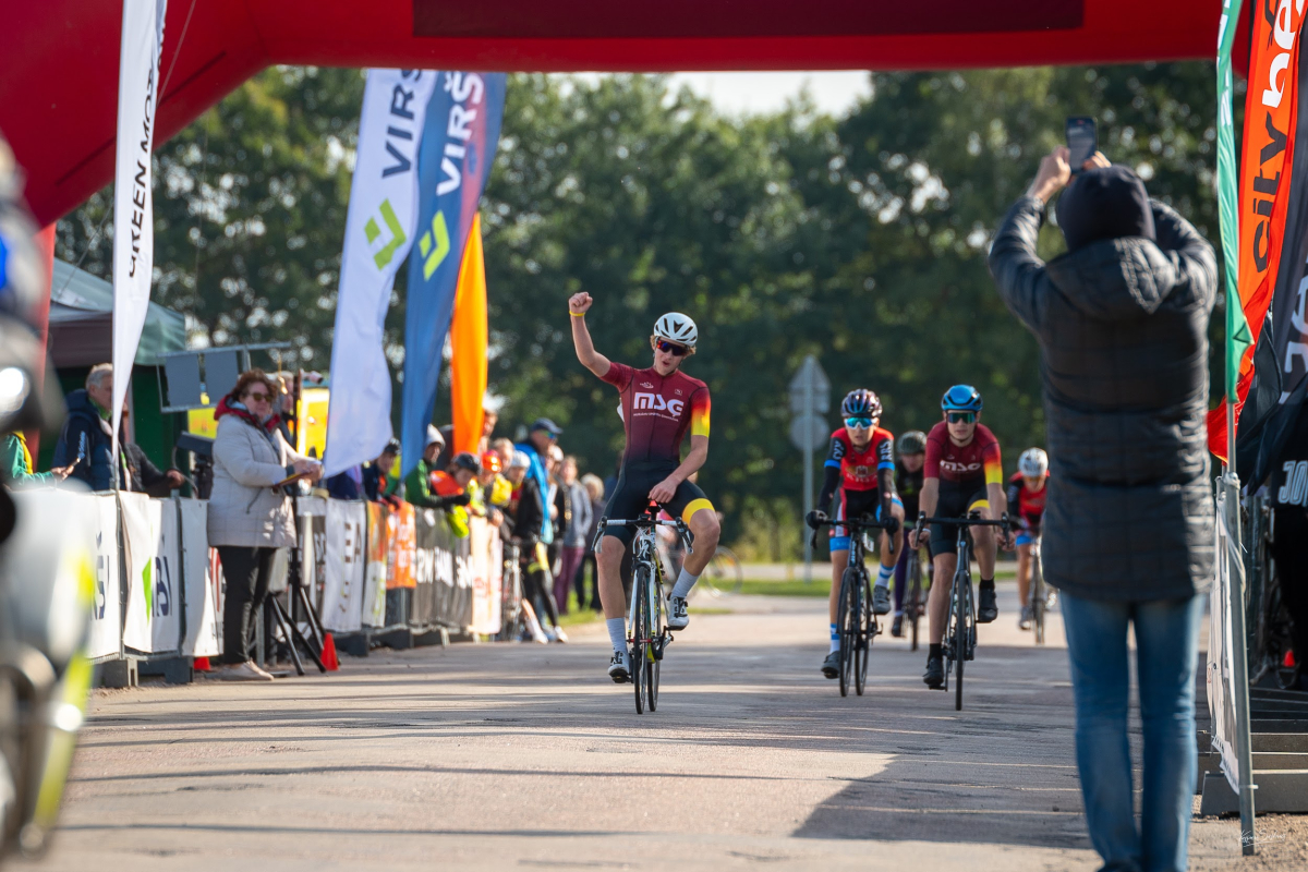 Latvijas atklātais čempionāts šosejas riteņbraukšanā kritērija braucienā un Mārupes velosvētki - 11.09.2022. Foto: Kaspars Suškevičs