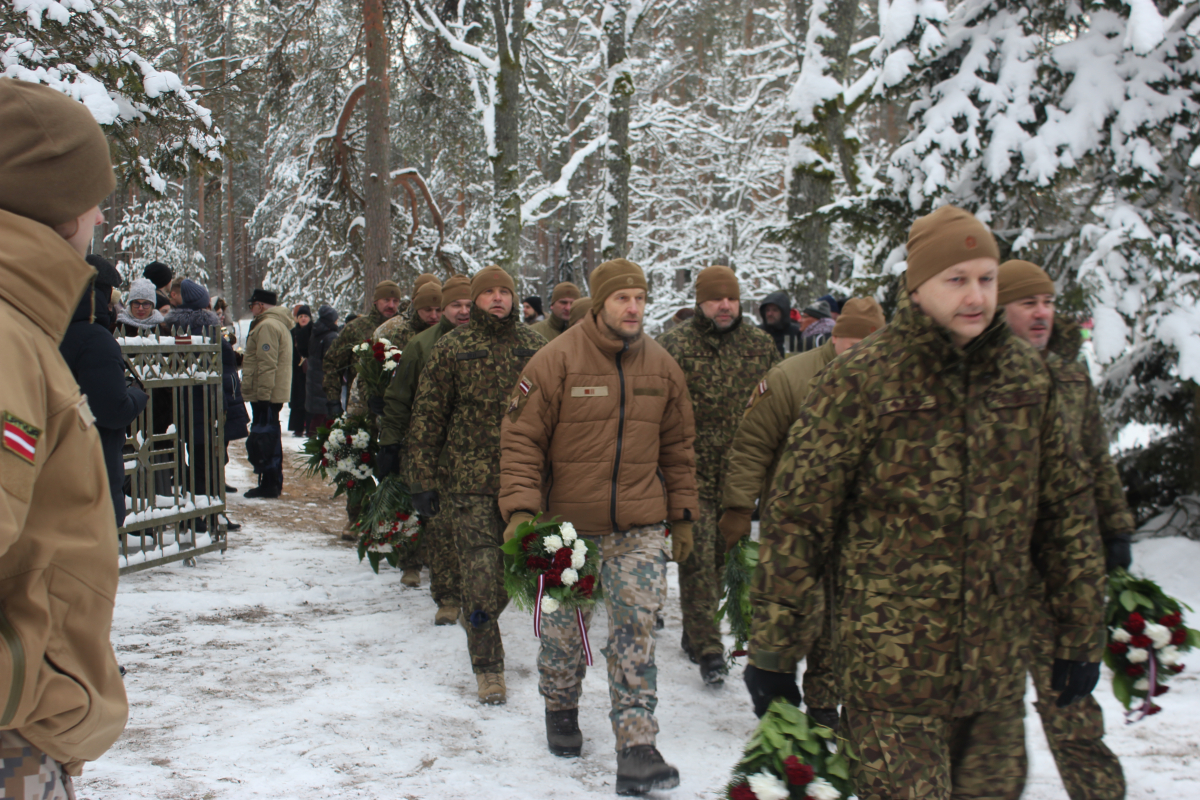 Ziemassvētku kaujās kritušo strēlnieku piemiņas brīdis Antiņu kapsētā, 07.01.2023.