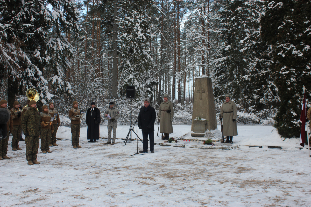 Ziemassvētku kaujās kritušo strēlnieku piemiņas brīdis Antiņu kapsētā, 07.01.2023.