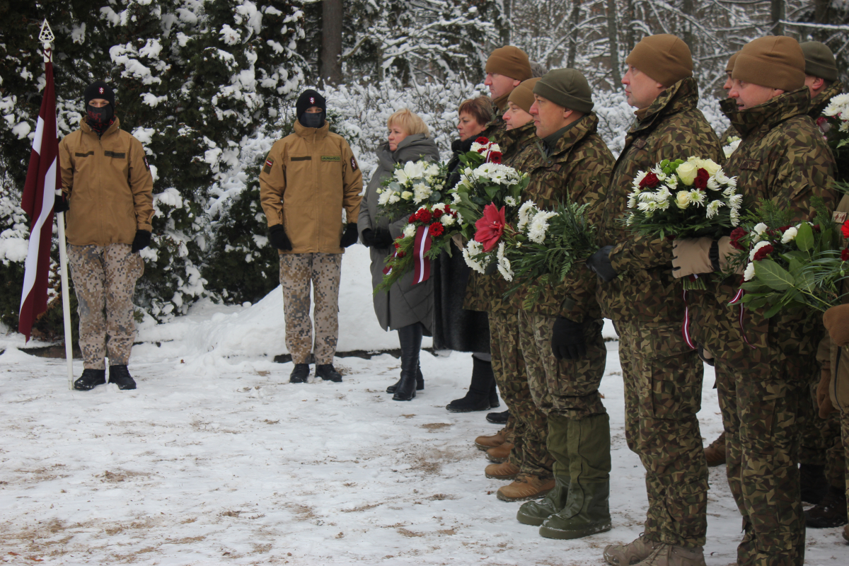 Ziemassvētku kaujās kritušo strēlnieku piemiņas brīdis Antiņu kapsētā, 07.01.2023.