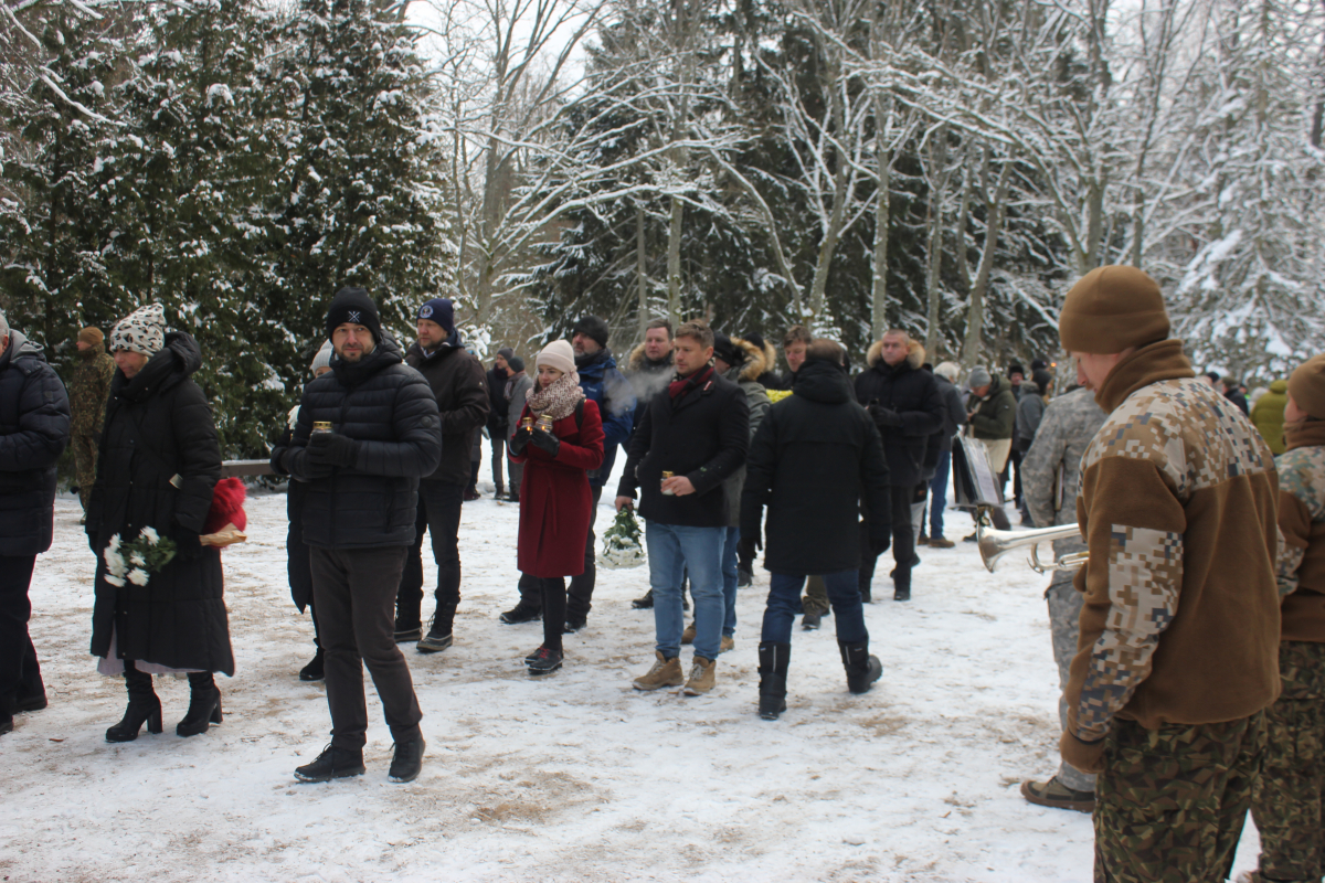 Ziemassvētku kaujās kritušo strēlnieku piemiņas brīdis Antiņu kapsētā, 07.01.2023.