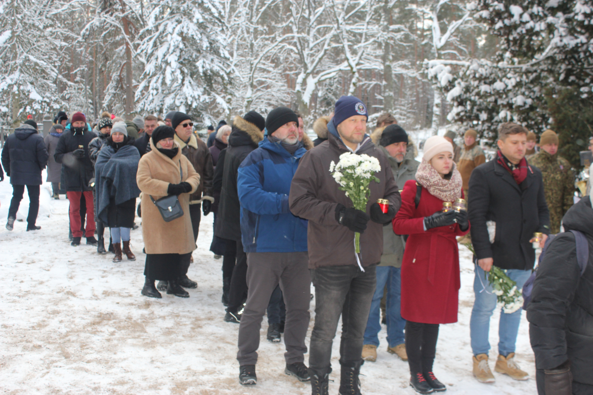 Ziemassvētku kaujās kritušo strēlnieku piemiņas brīdis Antiņu kapsētā, 07.01.2023.