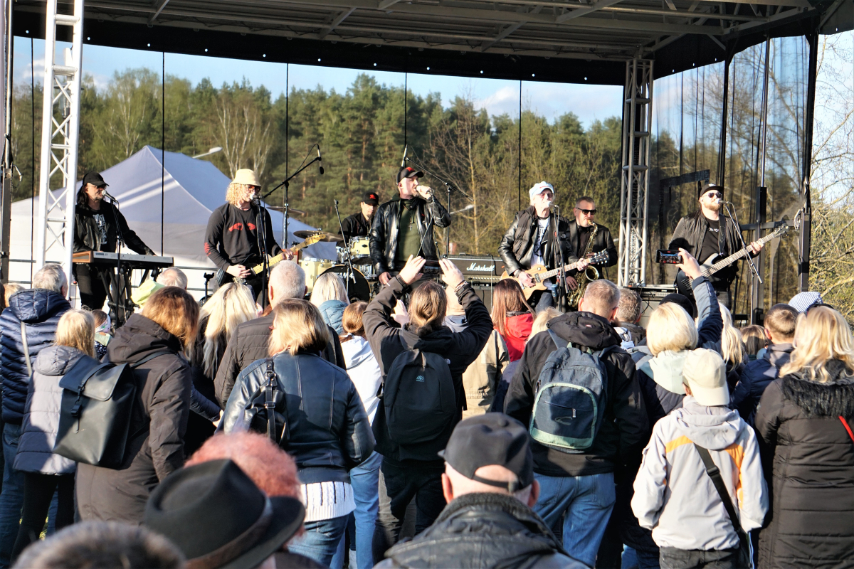 Latvijas Republikas Neatkarības atjaunošanas gadadienai veltīts grupas "Līvi" koncerts Piņķos | 03.05.2023.