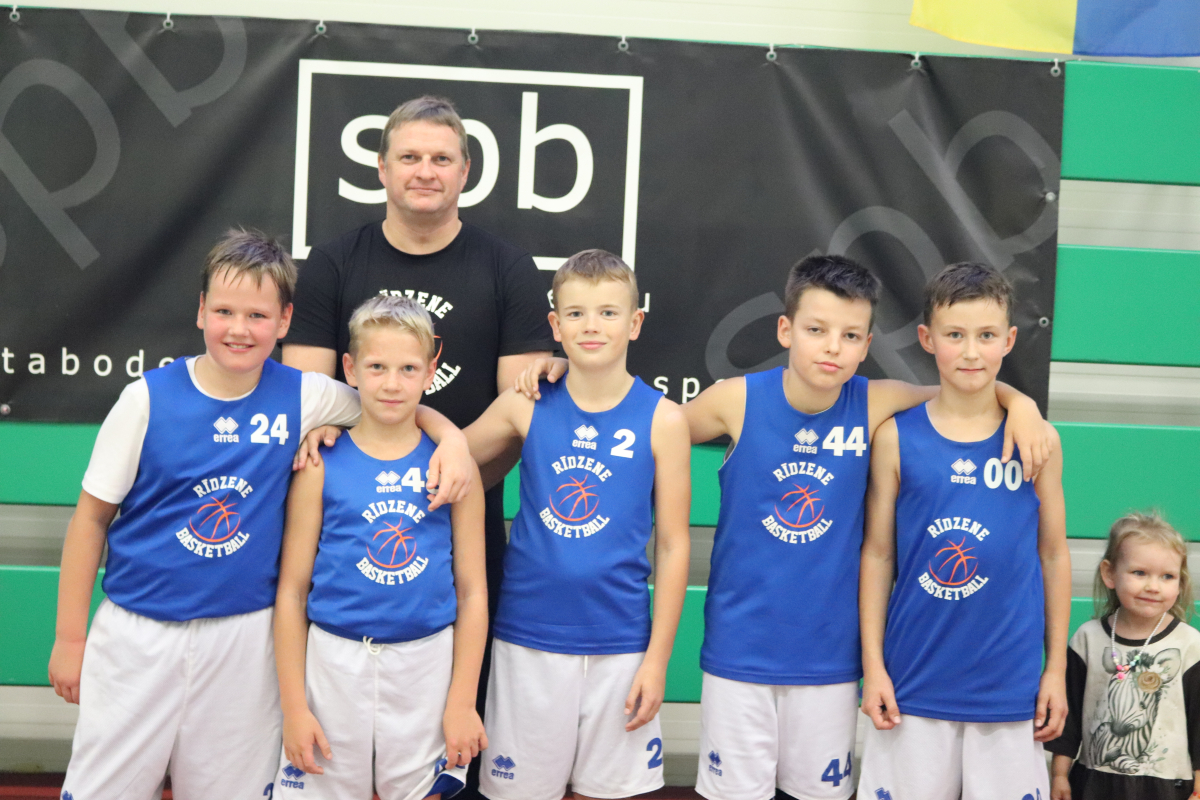 ATTĒLI Rādīt rindu svaru Faila informācija	Darbības    Alternatīvs teksts Mārupes novada atklātais turnīrs basketbolā 3:3 uz abiem groziem "Mārupes Kauss 2023" I 24.09.2023. Short description of the image used by screen readers and displayed when the image is not loaded. This is important for accessibility. IMG_4017.JPG (9.43 MB)	    Alternatīvs teksts Mārupes novada atklātais turnīrs basketbolā 3:3 uz abiem groziem "Mārupes Kauss 2023" I 24.09.2023. Short description of the image used by screen readers and