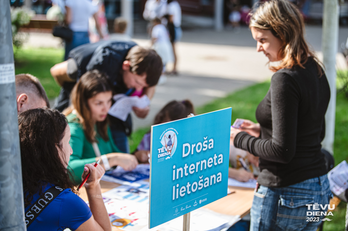 Tēvu dienas pasākums "Drošās rokās" Piņķos 