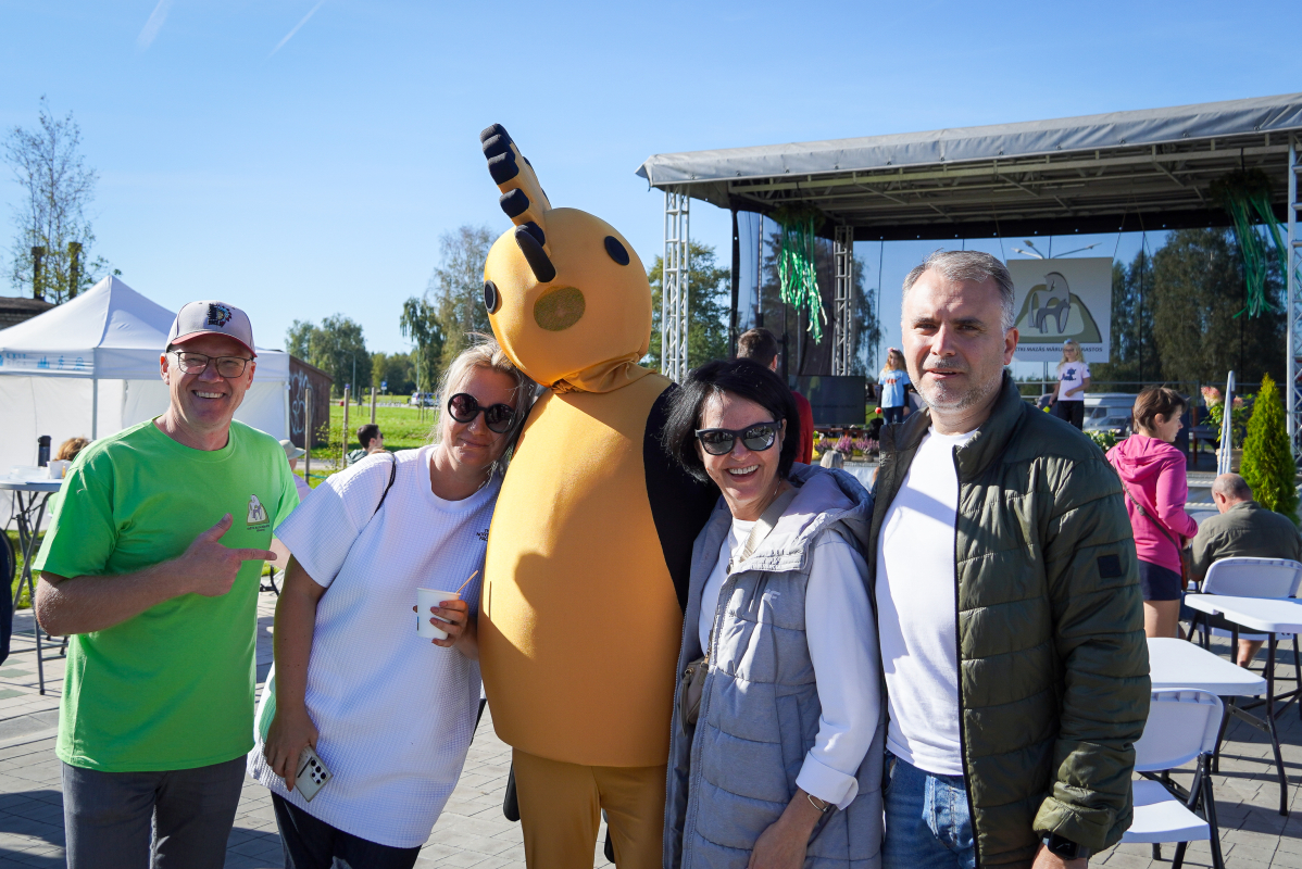 Pirmais Tīraines apkaimes festivāls "Svētki Mazās Mārupītes krastos"